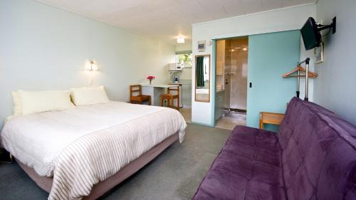 Owaka Hotel | Owaka Lodge Motel