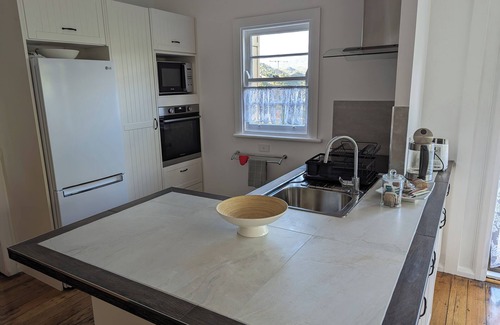 Queenstown House | Owen: Spacious very comfy, genuine quality & views, quiet yet close to amenities