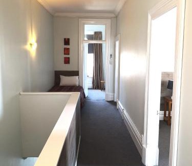 North Dunedin Hotel | Owens Motel