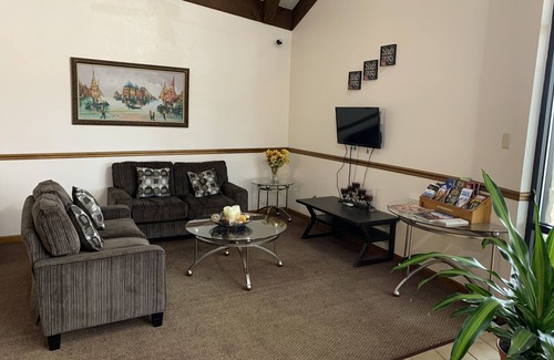 Owensville Hotel | Owensville Motor Inn