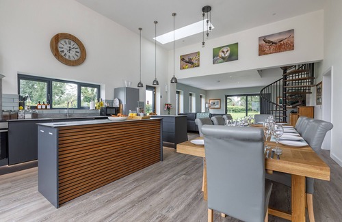 Saham Toney House | Owl Barn - Norfolk - Four Bedroom House, Sleeps 8