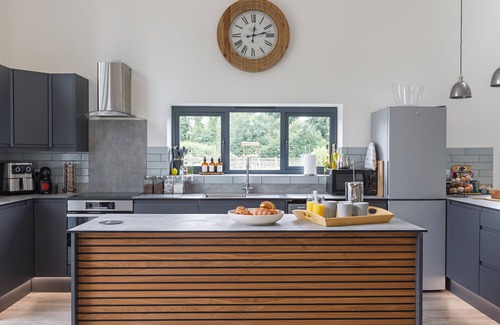 Saham Toney House | Owl Barn - Norfolk - Four Bedroom House, Sleeps 8