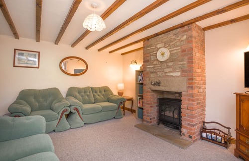 Woolhope Cottage | OWL BARN, pet friendly, with hot tub in Woolhope