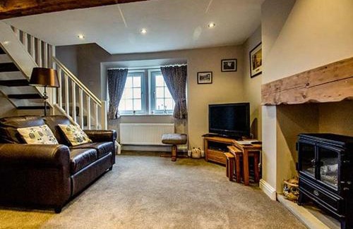 Haworth House | Owl Cottage