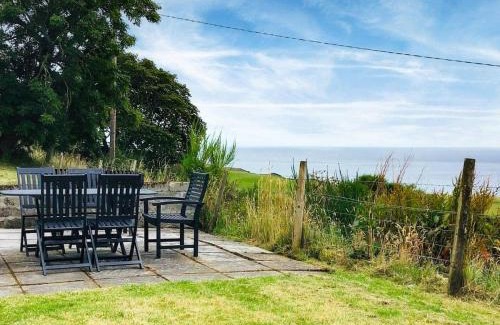 Helmsdale House | Owl Cottage