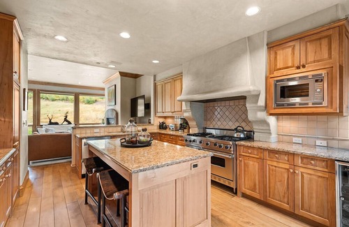 Snowmass Village House | Owl Creek 04 | Ski-in, ski-out luxury townhome with private hot tub in Snowmass