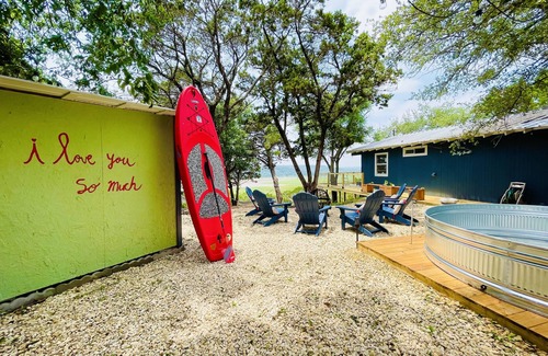 Leon Junction Cabin | Owl Creek Park Retreat, a place to rest and relax