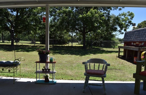 Checotah House | OWL LITTLE LAKE HOUSE A FUN WALK TO SANDY BEACH
