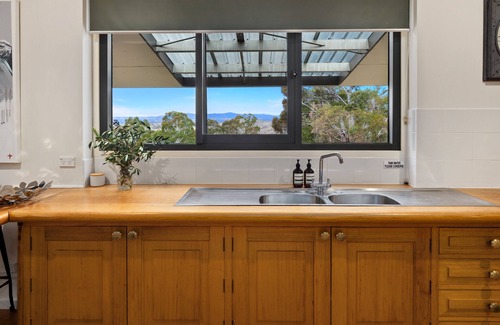Jindabyne House | Owl Moon Ridge, Alpine Way, Crackenback. A unique mountain retreat.
