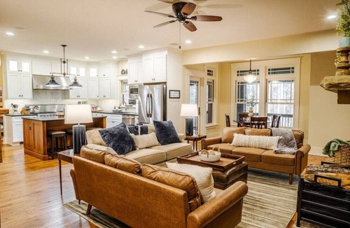 Fletcher Apartment | Owl’s Nest near Asheville