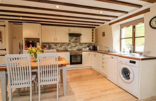 Ash Mill Cottage | OWL'S NEST, pet friendly, character holiday cottage in South Molton