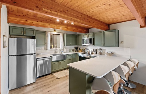 West Yellowstone House | Owl's Nest