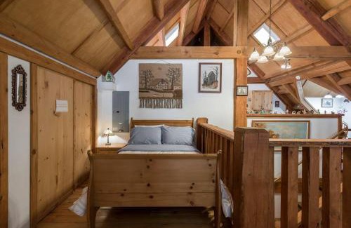 Hope Cabin | Owl Street Lodge