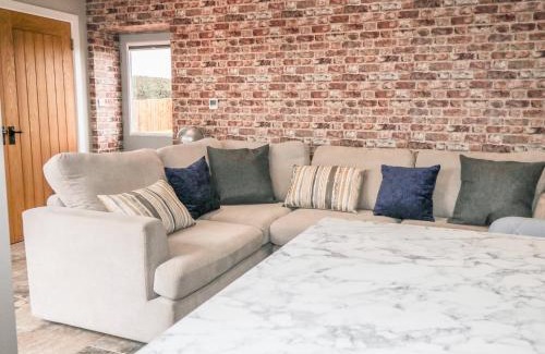 Muston House | Owl View