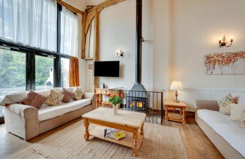 Wattisham House | Owls End at Wattisham Hall