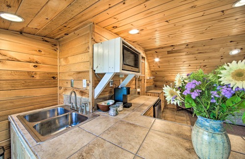 Owls Head Apartment | Owls Head Studio - Walk to Beach & Lighthouse!