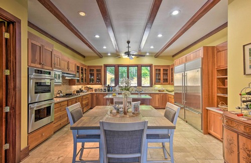Clarkesville Villa | 'Owls Nest' Estate Top Floor w/Shared Pool!