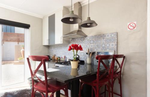 George Apartment | Owls Nest Self Catering