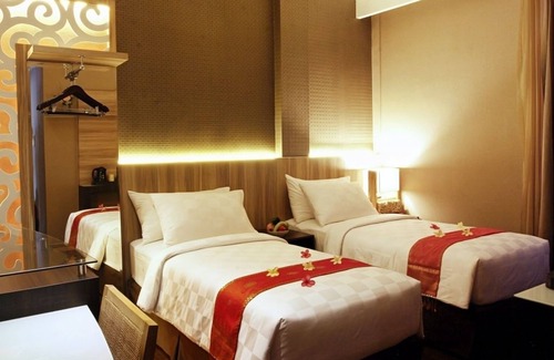 Padang Hotel | Ox Ville Hotel