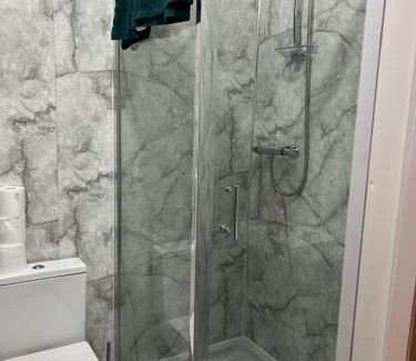 Forest Gate House | Oxborne Rooms UK - Wyatt