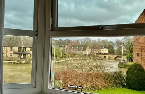 Oxford City Centre Apartment | Oxford city centre Modern 2-Bed flat