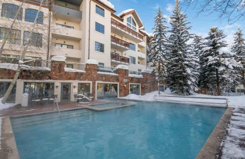Beaver Creek Apartment | Oxford Court 205 by East West Hospitality