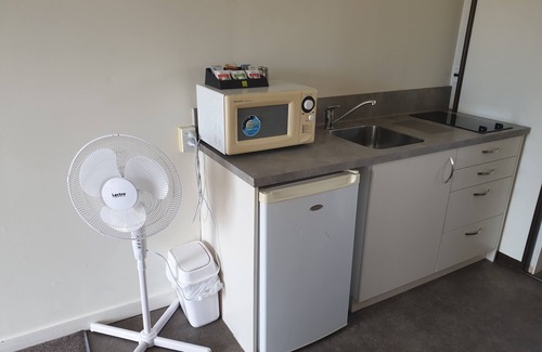 Richmond Apartment | Oxford Court Motel