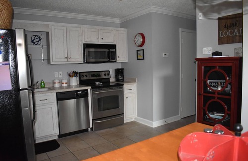 Oxford House | OXFORD MS Central Location - AND COMFORTS OF HOME - New on Rental Market!