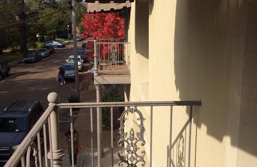Oxford Apartment | OXFORD PRIME LOCATION/ON THE SQUARE! WALKING DISTANCE TO CAMPUS
