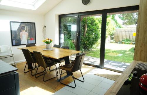 Oxford House | Oxford's cosiest 3 bedroom home with off street car parking