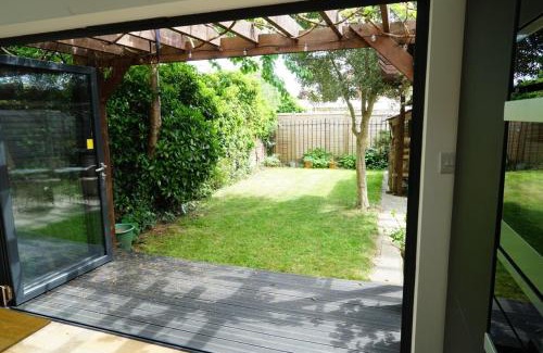 Oxford House | Oxford's cosiest 3 bedroom home with off street car parking