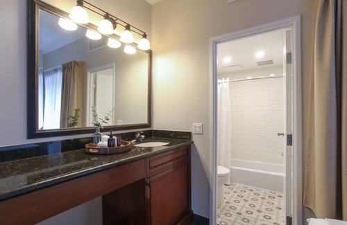 Pismo Beach Hotel | Oxford Suites Pismo Beach