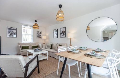 Woodstock House | Oxfordshire Living - The Vanderbilt - Woodstock