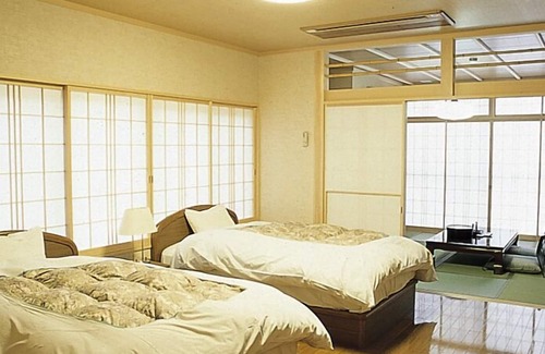 Hirugami House | Oyado Sansui