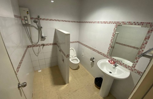 Ban Chang Hotel | OYO 1057 Relax Resort