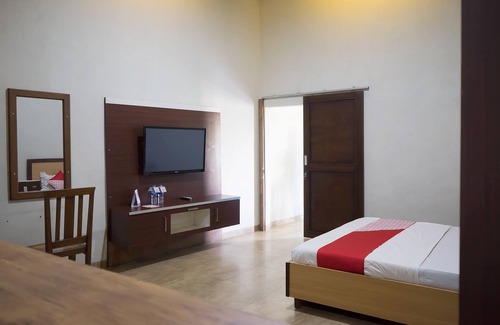 Jambi Hotel | OYO 1283 Guest House Loemajan