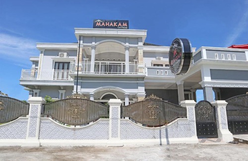 Padang Hotel | OYO 1326 Mahakam Guest House