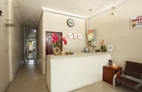Perdagangan I Hotel | OYO 1631 Hotel Apple