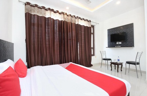 Sector 45 Hotel | OYO 16948 Hotel Jp Palace