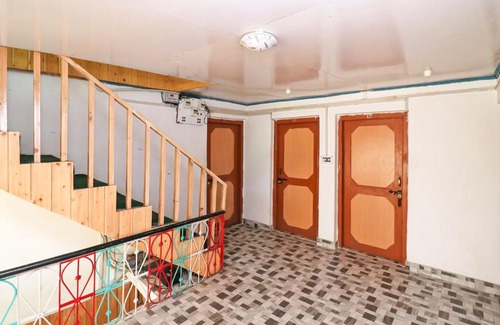 Laripora Hotel | OYO 18770 Hotel Indian Palace