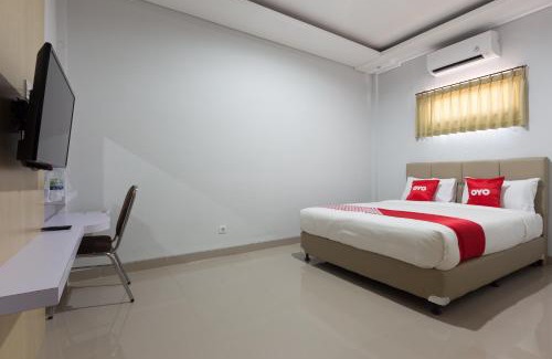 Imam Bonjol Hotel | OYO 1949 Vrindavan Residence