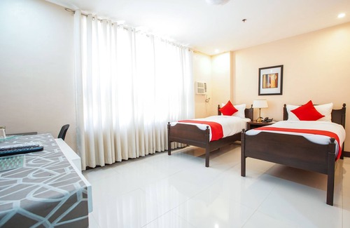 Pototan Hotel | OYO 236 Hotel Edmundo
