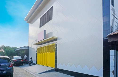 Makassar Hotel | OYO 3123 Orchid Homestay Syariah