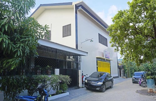 Makassar Hotel | OYO 3123 Orchid Homestay Syariah