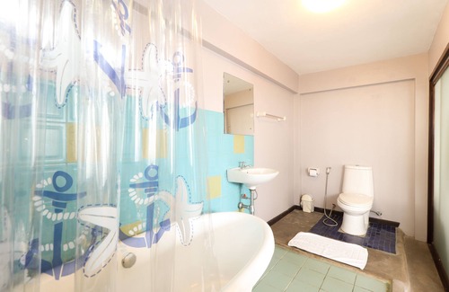 Thapae Hotel | OYO 369 Micasa Guesthouse