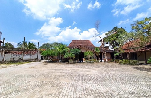 Gedongtataan Hotel | OYO 3983 Balong Kuring Syariah Pringsewu