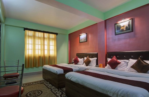 Darjeeling Hotel | OYO 4547 Himalayan Gateway Residency