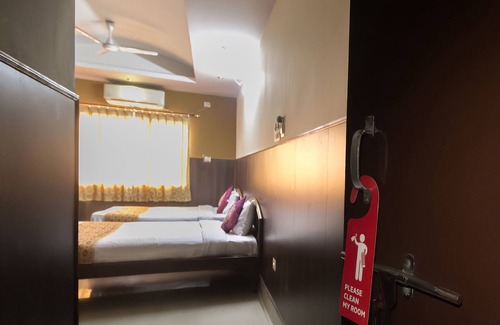 Sualkuchi Hotel | OYO 6996 near Beltola