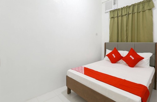 Magallanes Hotel | OYO 736 Jade Apartelle