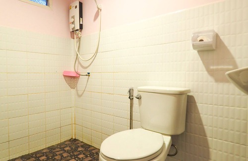 Tha Sao Hotel | OYO 75308 Pea Najan Home Resort